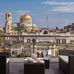 Intercontinental By Ihg Otel